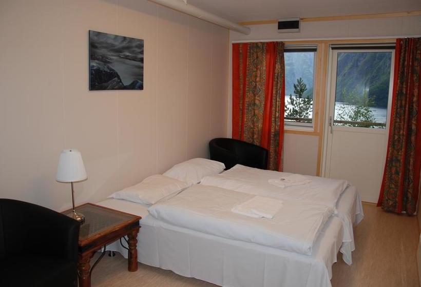 Hellesylt Hostel and Motel | Hellesylt | More og Romsdal | Norway 11