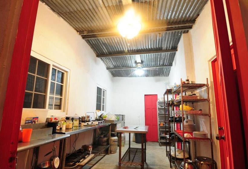 Albergue Hostal La Casa De Juan | El Valle de Anton | Coclé | Panamá 4