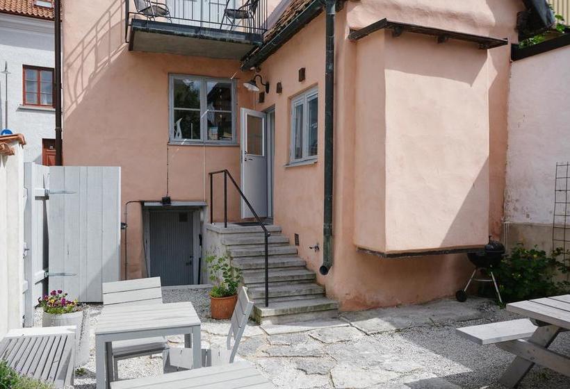 Hotel Visby Logi & Vandrarhem St Hansgatan | Visby | Gotlands Lan | Sweden 9