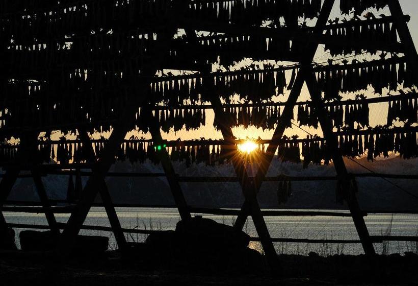 Lofoten Arctic Hotel Knusarn | Henningsvaer | Nordland | Norway 11