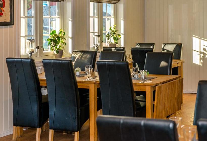 Lofoten Arctic Hotel Knusarn | Henningsvaer | Nordland | Norway 13