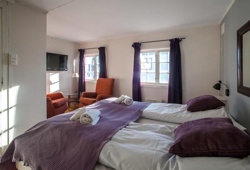 Lofoten Arctic Hotel Knusarn | Henningsvaer | Nordland | Norway 15