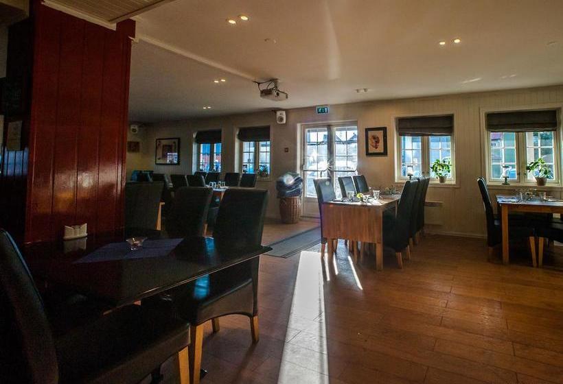 Lofoten Arctic Hotel Knusarn | Henningsvaer | Nordland | Norway 16