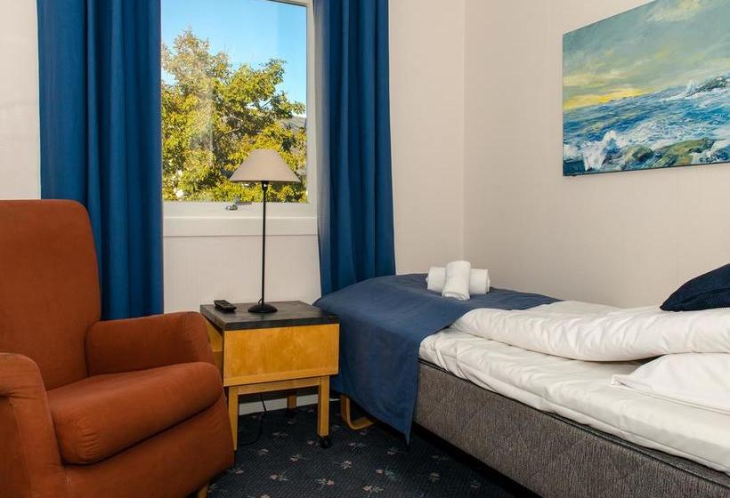 Lofoten Arctic Hotel Knusarn | Henningsvaer | Nordland | Norway 3