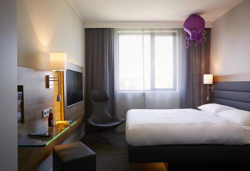 Hotel Moxy Oslo X Akershus