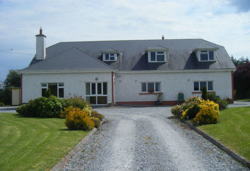Dún Cromáin Bed & Breakfast