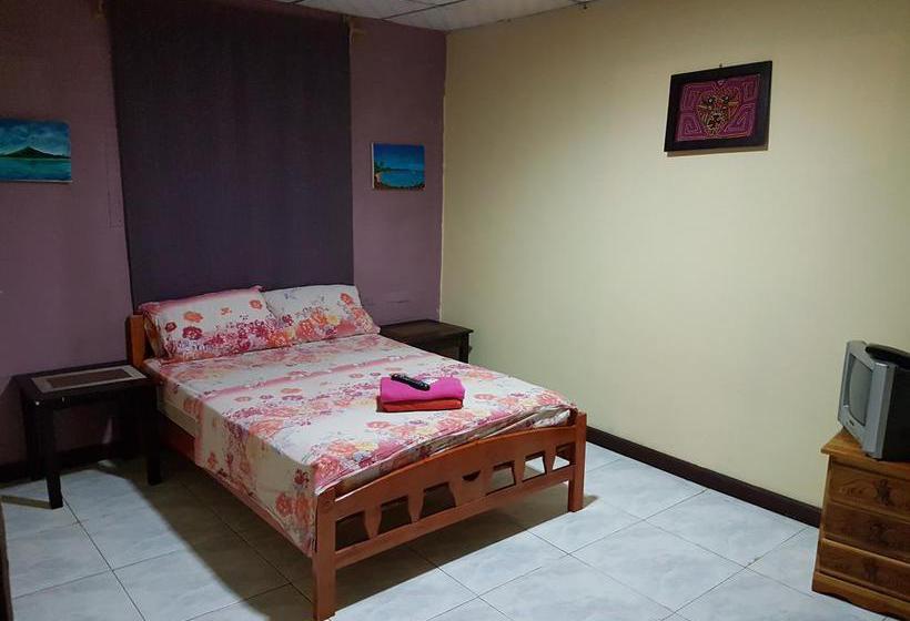 Bambú Hostel | David | Chiriquí | Panamá 1