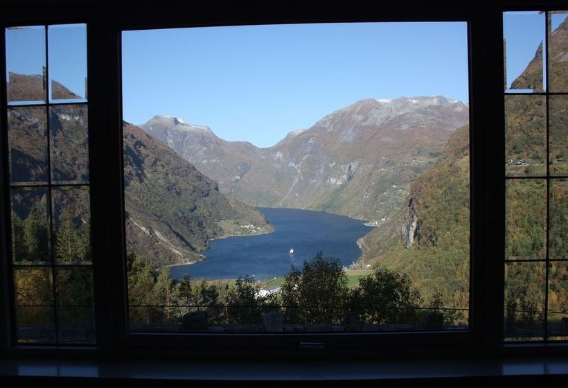 Hotel Utsikten | Stranda | More og Romsdal | Norway 18