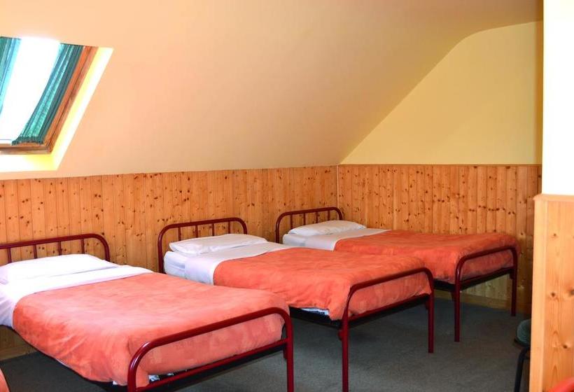 Hostel Oughterard Hotel & Angling Centre | Oughterard | Galway | Ireland 4