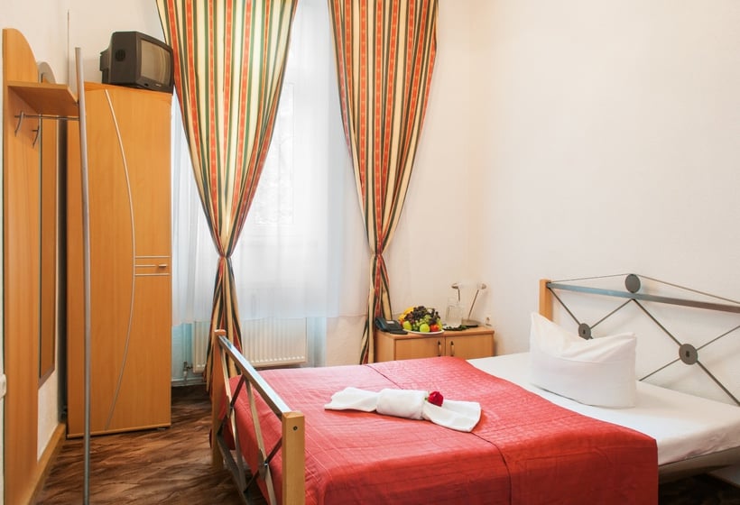 Hotel Bellevue am Kurfürstendamm 1