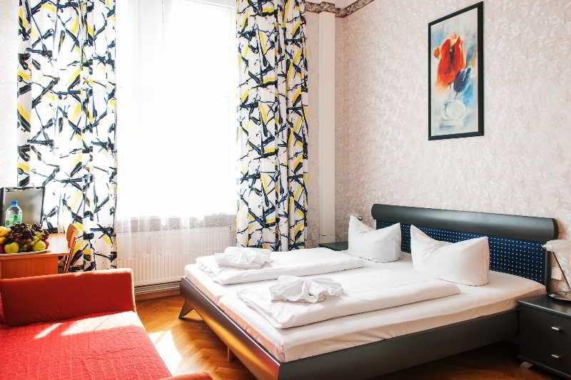 Hotel Bellevue am Kurfürstendamm 12