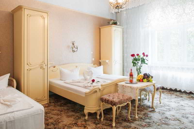 Hotel Bellevue am Kurfürstendamm 18