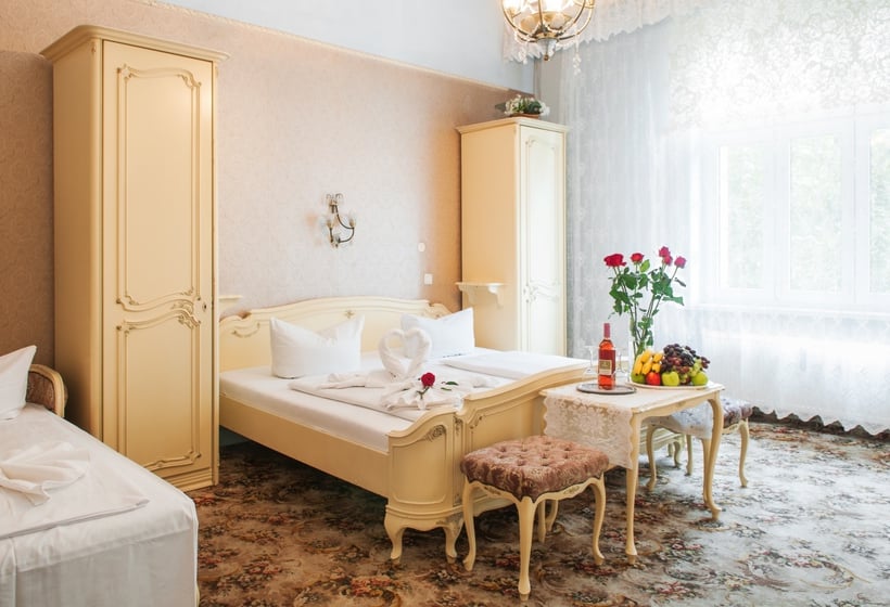 Hotel Bellevue am Kurfürstendamm 8