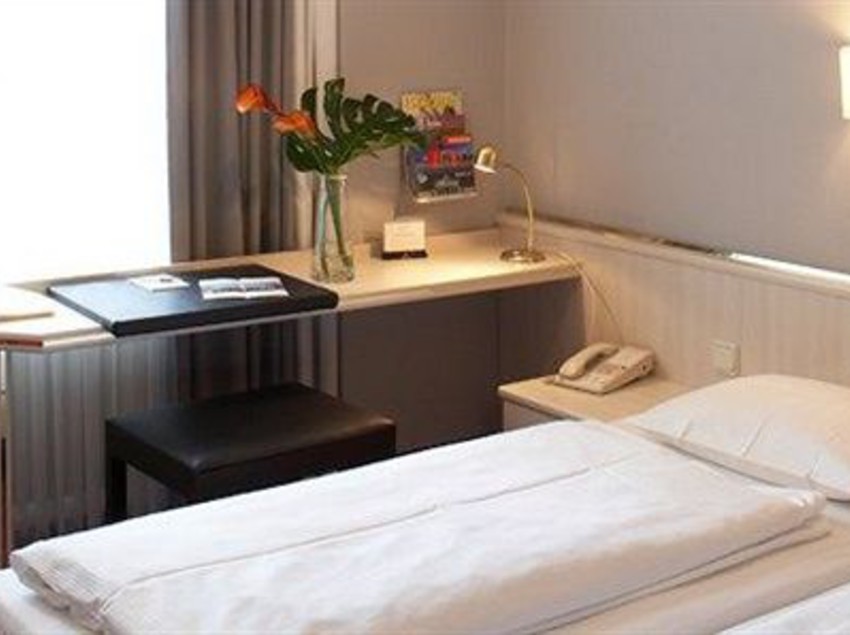 Berlin Plaza Hotel Am Kurfürstendamm 5