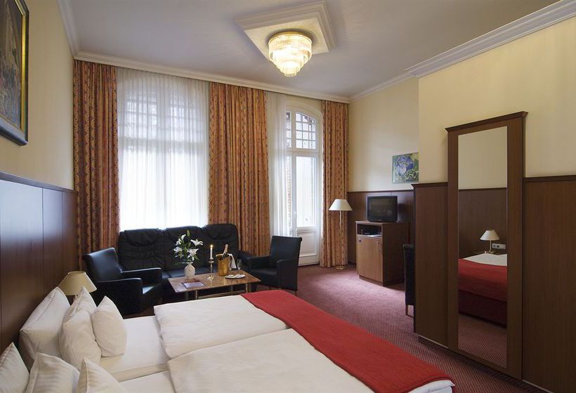 Hotel California am Kurfürstendamm 16