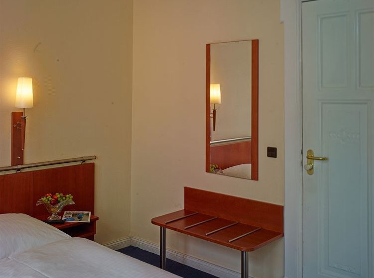 Hotel Kurfürst am Kurfürstendamm 3