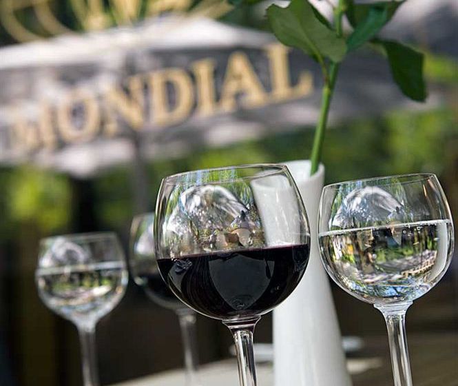 Hotel Mondial 13