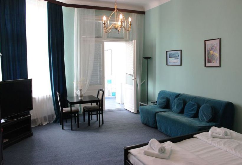 Rheingold Hotel Pension 12