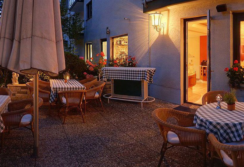 Hotel Villa Kastania 12