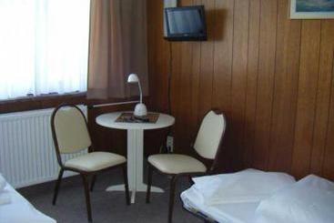 Central-Hotel Tegel 19