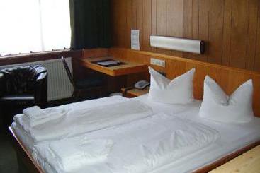 Central-Hotel Tegel 4