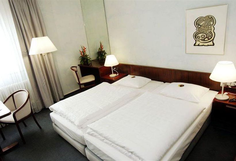 Congress Hotel am Stadtpark 4