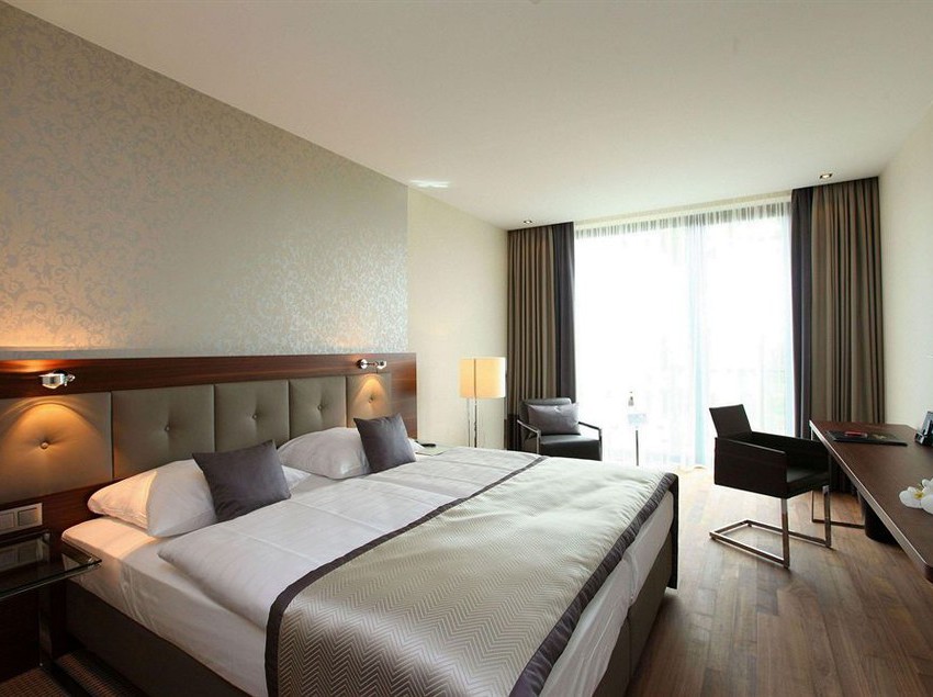 Schlosshotel Bad Wilhelmshöhe 12