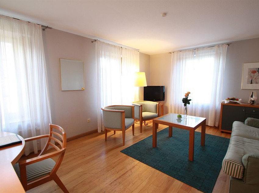 Schlosshotel Bad Wilhelmshöhe 9