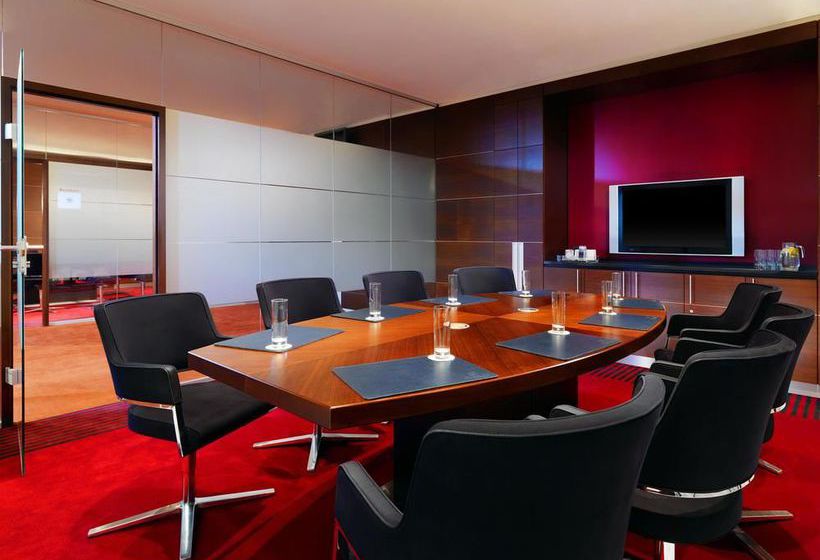 Hotel Sheraton Dusseldorf Airport 10