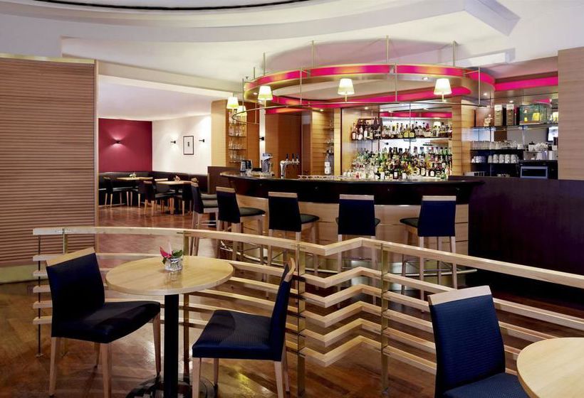 Hotel Sheraton Dusseldorf Airport 14