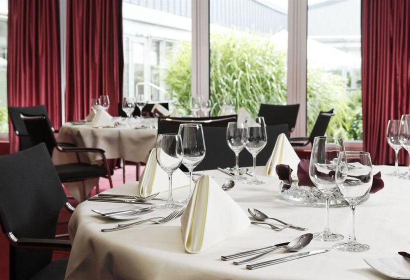 Hotel Sheraton Dusseldorf Airport 15