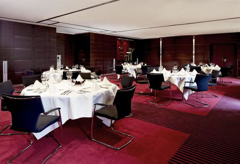 Hotel Sheraton Dusseldorf Airport 16
