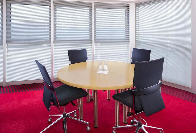 Hotel Sheraton Dusseldorf Airport 20