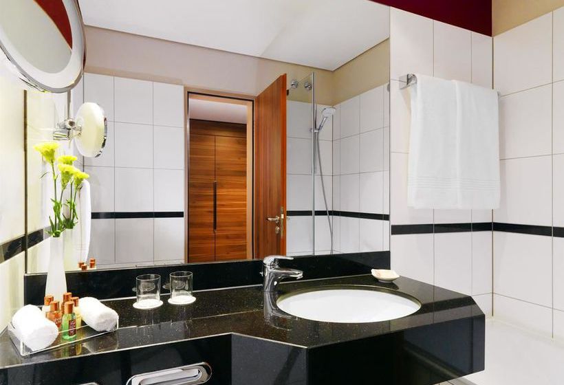 Hotel Sheraton Dusseldorf Airport 3