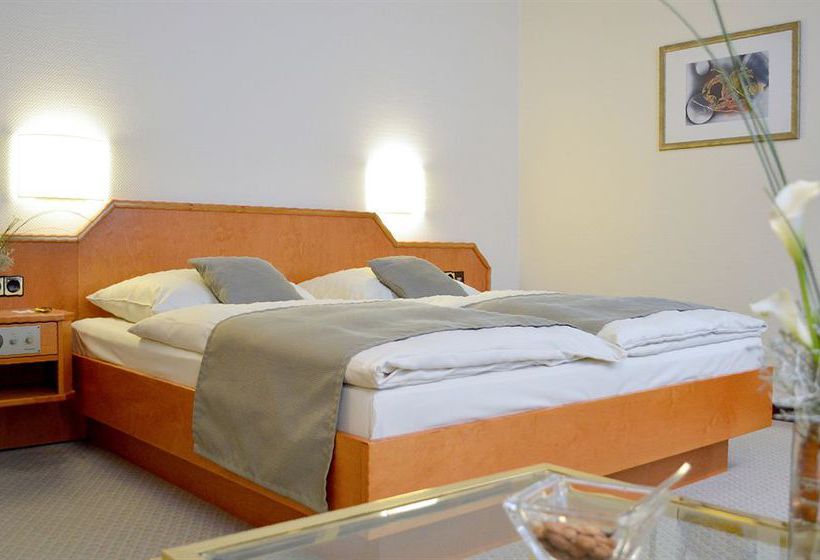 Hotel Centro Esplanade 12