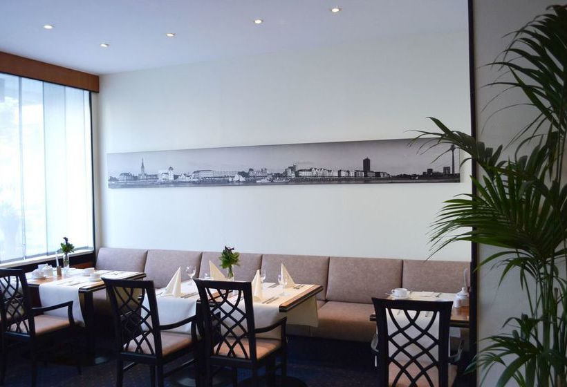 Hotel Centro Esplanade 13