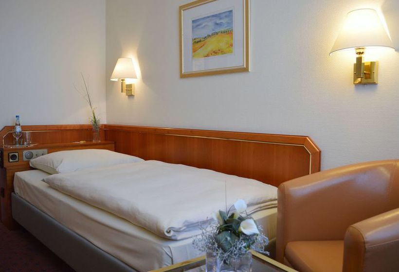 Hotel Centro Esplanade 15