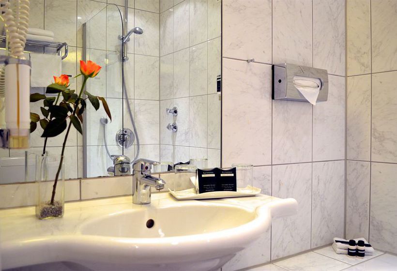 Hotel Centro Esplanade 5