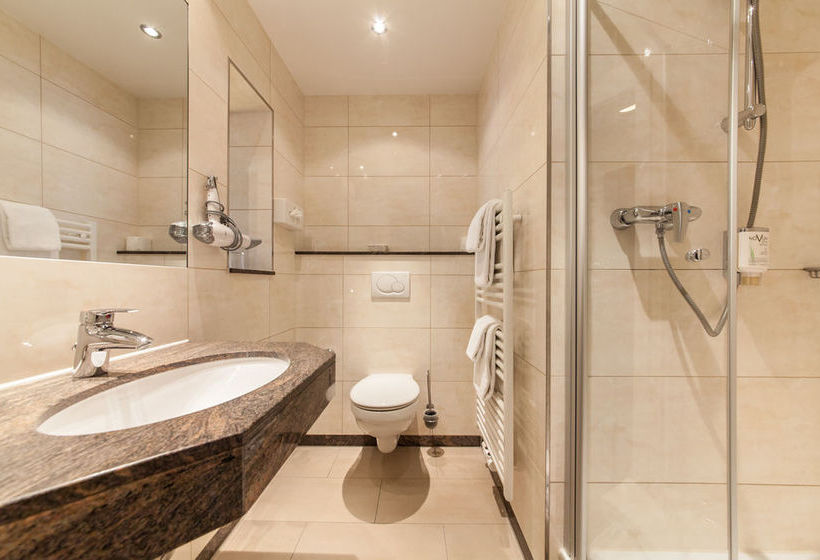 Hotel Novum Business Flora 3