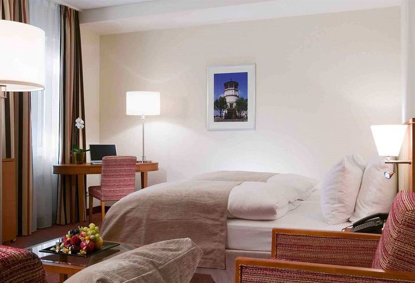 Mercure Hotel Duesseldorf City Center 1