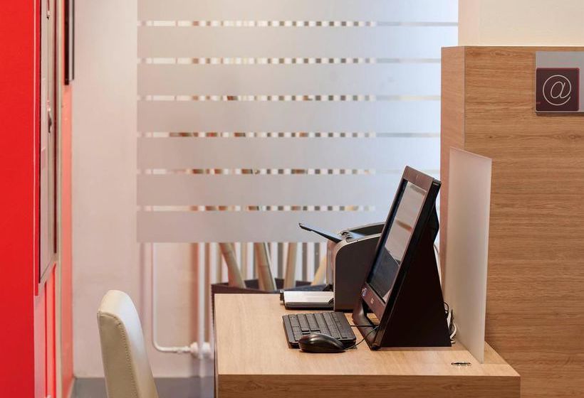 Hotel Ibis Duesseldorf Hauptbahnhof 11