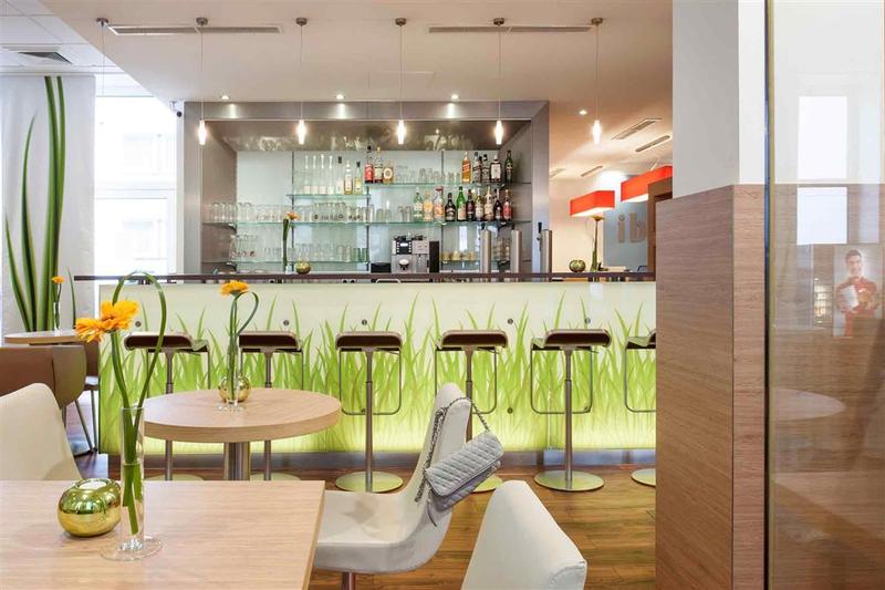 Hotel Ibis Duesseldorf Hauptbahnhof 12