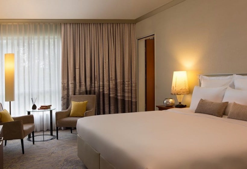 Hotel Renaissance Duesseldorf Dusseldorf