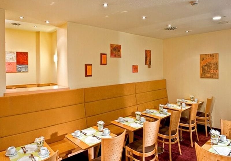 Hotel Wyndham Garden Duesseldorf City Centre Koenigsallee 18