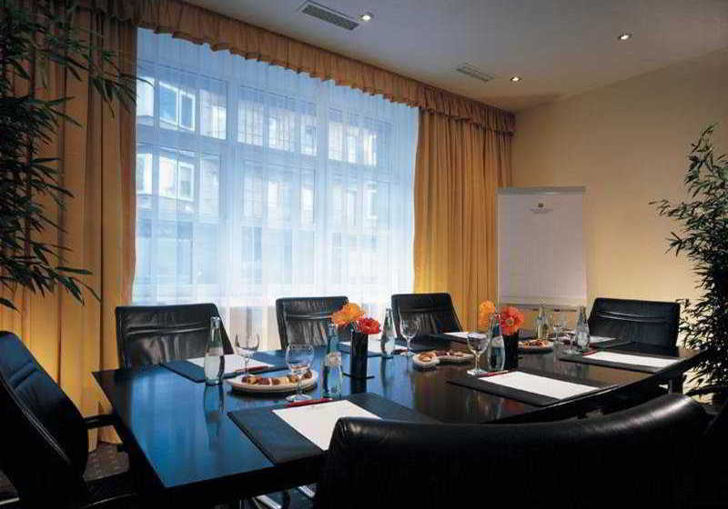 Hotel Wyndham Garden Duesseldorf City Centre Koenigsallee 19