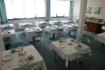 Concorde Hotel Ascot 8