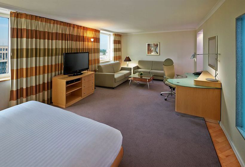 Hotel Hilton Dusseldorf 17