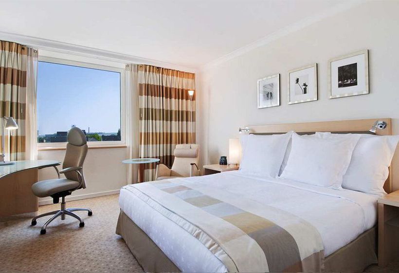Hotel Hilton Dusseldorf 3