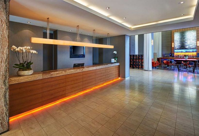 Hotel Hilton Dusseldorf 7