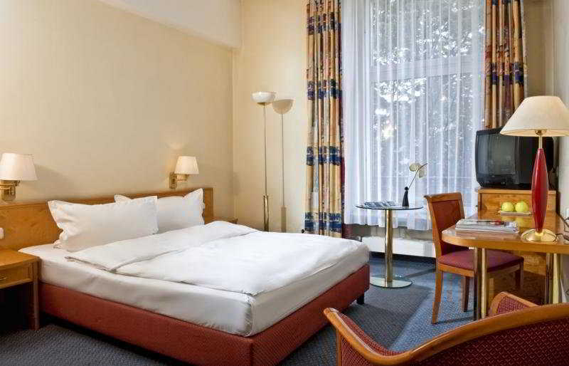 Hotel Wyndham Duisburger Hof 19